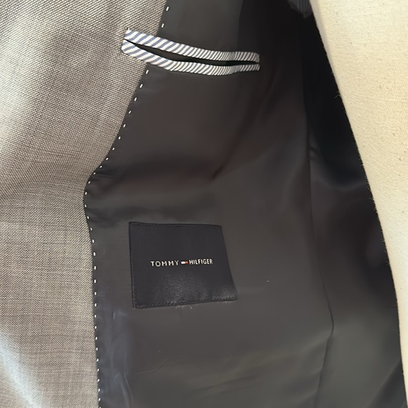Tommy Hilfiger suit jacket sport coat - Picture 4 of 6
